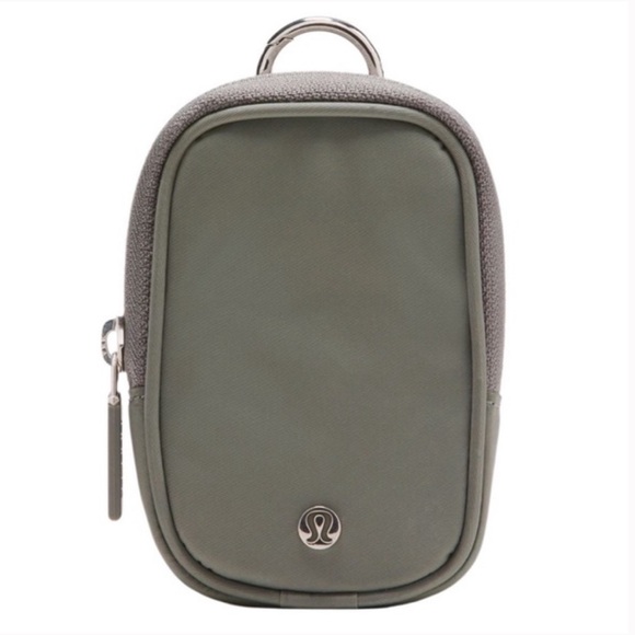 Lululemon Clippable Nano Pouch - Picture 1 of 3